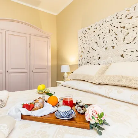 Shanti House Feriehus Olbia